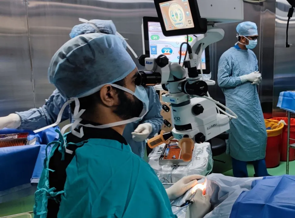 Live Surgery Demonstrations